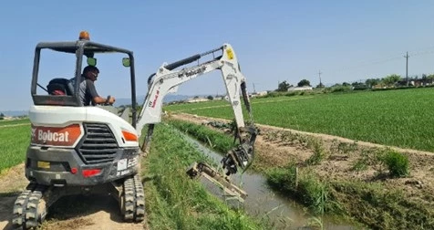 agricultural excavator
